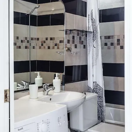 Apartamento Yomely Towers Διαμέρισμα *
