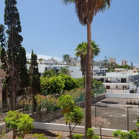 Apartamento Yomely Towers شقة *