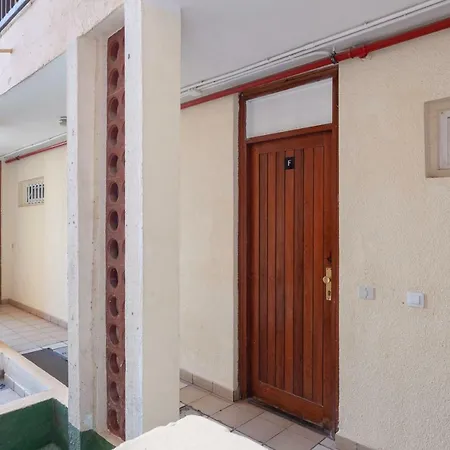 Apartamento Yomely Towers Арона